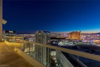 Photo #2: 2331700 Listing