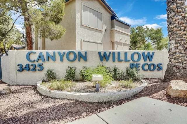 MLS: 2331788 Condo For Sale