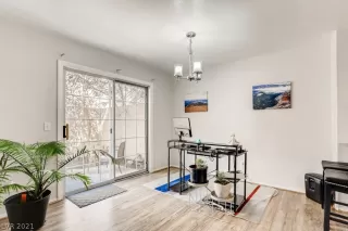 Photo #5: 2331795 Listing