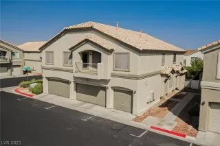 Photo #4: 2331809 Listing