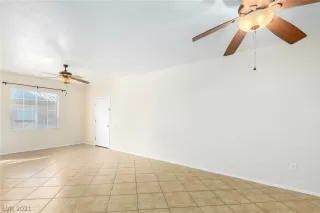 Photo #3: 2331831 Listing 