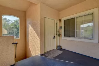 Photo #1: 2331838 Listing 