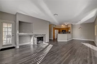 Photo #4: 2331838 Listing 