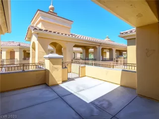 Photo #6: 2331874 Listing