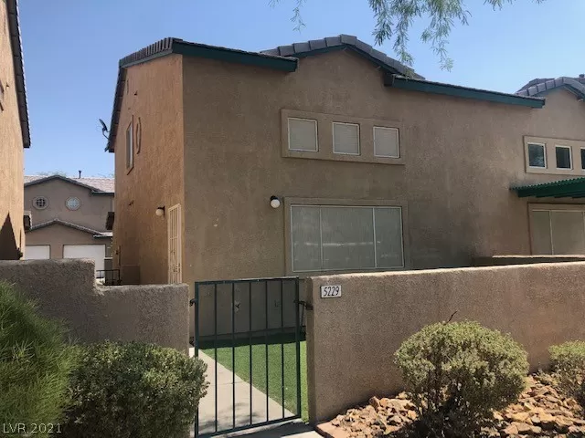 MLS: 2331875 Condo For Sale