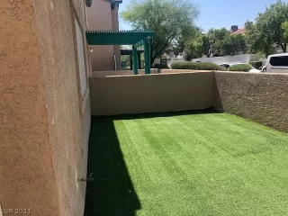 Photo #3: 2331875 Listing 