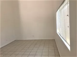 Photo #6: 2331875 Listing 