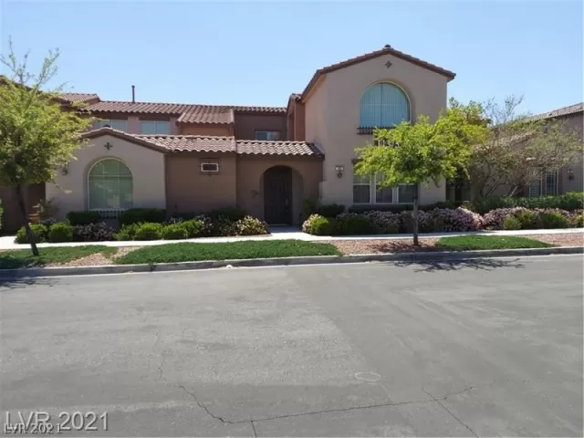 MLS: 2331876 Condo For Sale