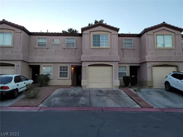 MLS: 2331935 Condo For Sale