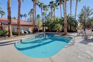 Photo #3: 2332015 Listing 