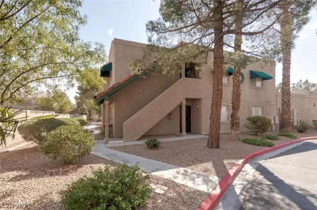 MLS: 2332060 Condo For Sale