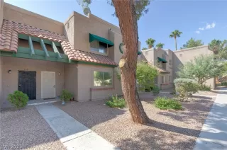 Photo #2: 2332060 Listing