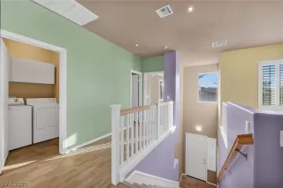 Photo #1: 2332069 Listing 