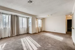 Photo #1: 2332071 Listing 