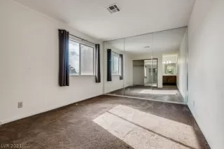 Photo #6: 2332071 Listing 