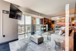 Photo #3: 2332083 Listing 