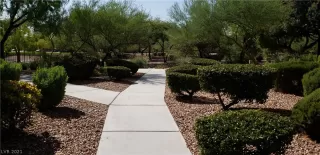 Photo #3: 2332091 Listing