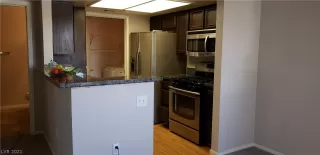 Photo #6: 2332091 Listing