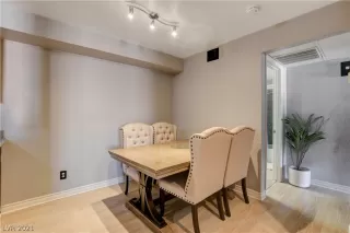 Photo #4: 2332095 Listing 