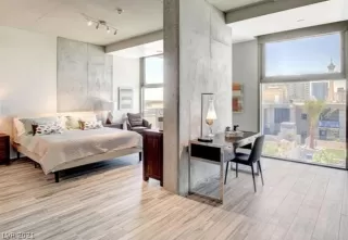 Photo #6: 2332103 Listing 