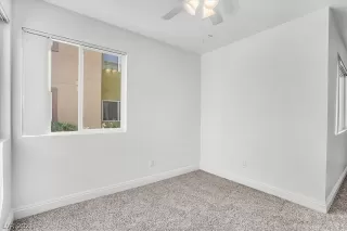 Photo #6: 2332121 Listing