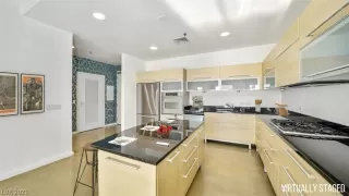 Photo #5: 2332130 Listing 