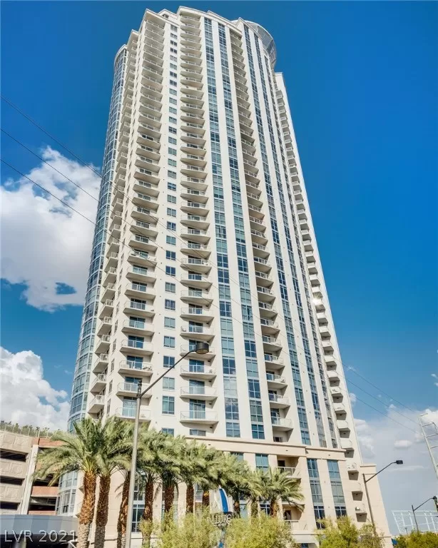 MLS: 2332133 Condo For Sale