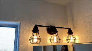 Photo #1: 2332135 Listing 