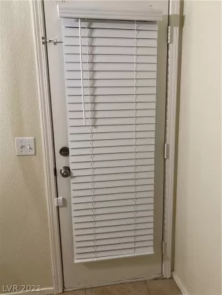 Photo #2: 2332135 Listing 