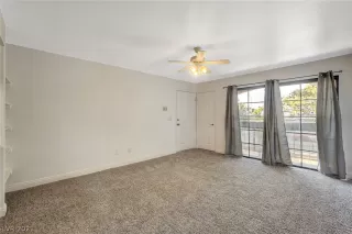 Photo #4: 2332177 Listing