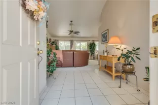 Photo #6: 2332211 Listing 