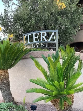 Photo #1: 2332233 Listing