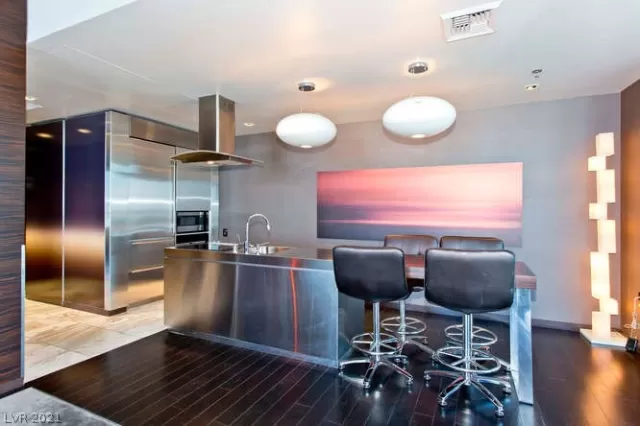 MLS: 2332246 Condo For Sale