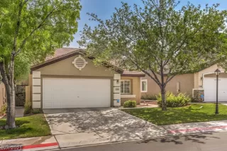 Photo #2: 2332265 Listing 
