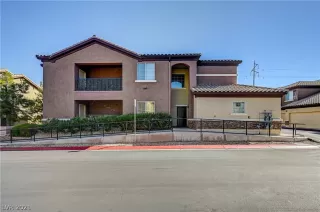 Photo #1: 2332277 Listing 