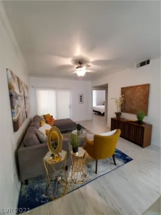 Photo #1: 2332288 Listing