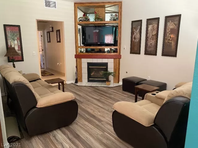 MLS: 2332432 Condo For Sale