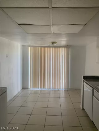 Photo #3: 2332456 Listing 