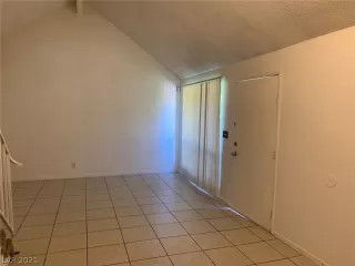 Photo #6: 2332456 Listing 