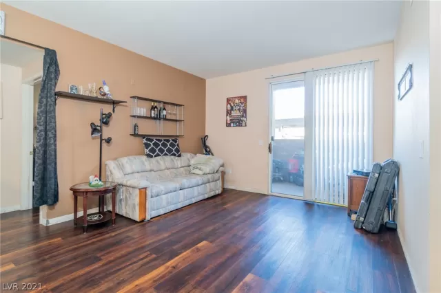 MLS: 2332471 Condo For Sale