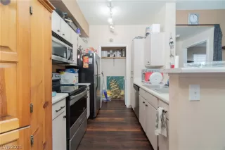 Photo #3: 2332471 Listing