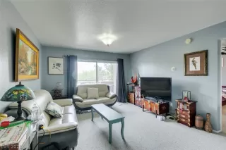 Photo #3: 2332475 Listing