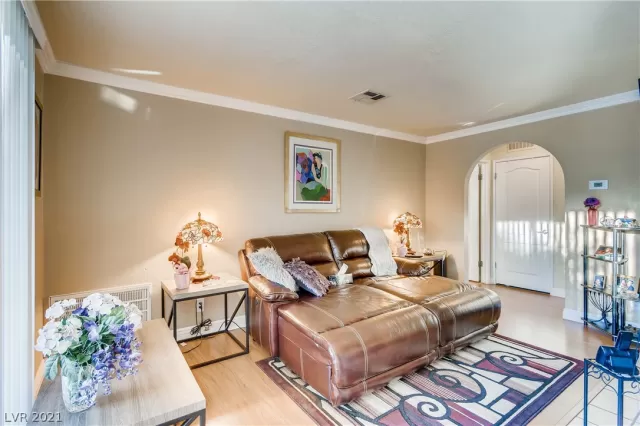 MLS: 2332482 Condo For Sale