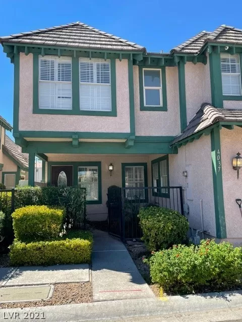 MLS: 2332492 Condo For Sale