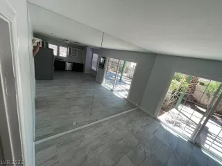 Photo #3: 2332492 Listing 