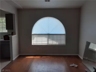 Photo #4: 2332494 Listing