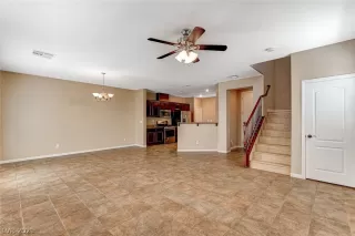 Photo #1: 2332505 Listing 