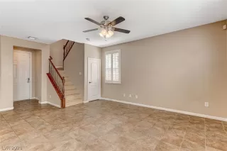 Photo #2: 2332505 Listing 