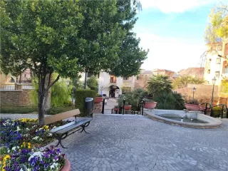 Photo #2: 2332513 Listing 