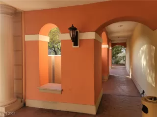 Photo #6: 2332513 Listing 